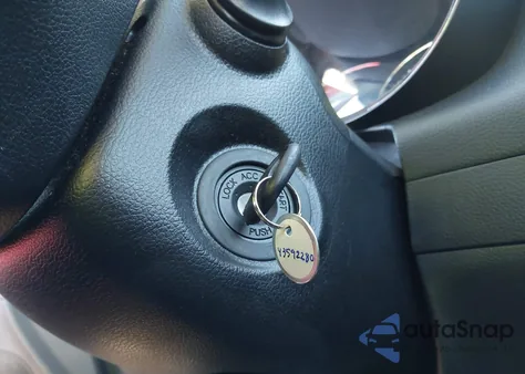 2018 Kia Forte Lx z USA, uszkodzony, nr VIN 3KPFK4A77JE282282